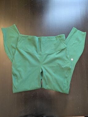 Lululemon Green Base Pace Ribbed Leggings Size 8 Like New Condition